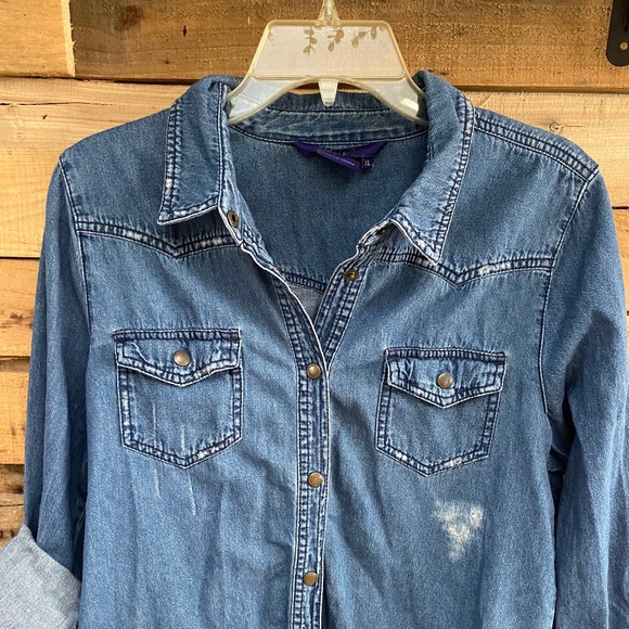 Miley Cyrus button up denim shirt - Picture 1 of 3